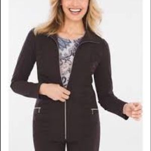 RED Chico’s Zenergy 2 piece set